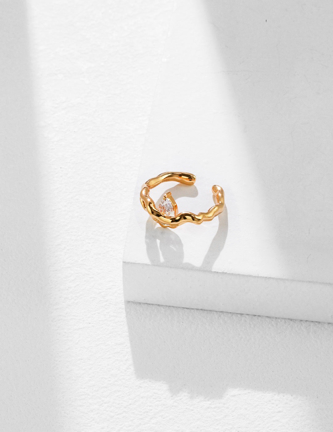 Stellar Zircon Glimmer Ring