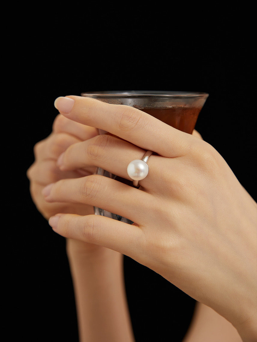Classic Pearl Ring