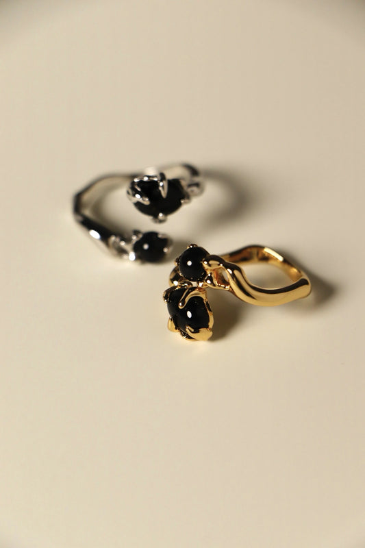 Black Agate Fluid Ring