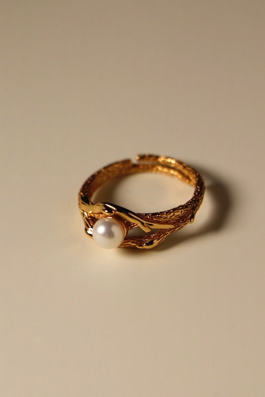 Gold Rhyme Pearl Ring