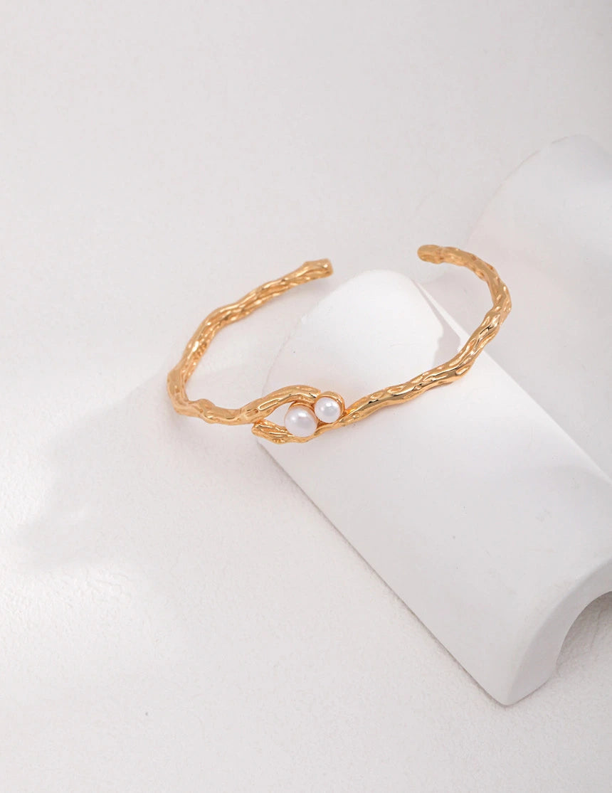 Gold Rhyme Pearl Bangle