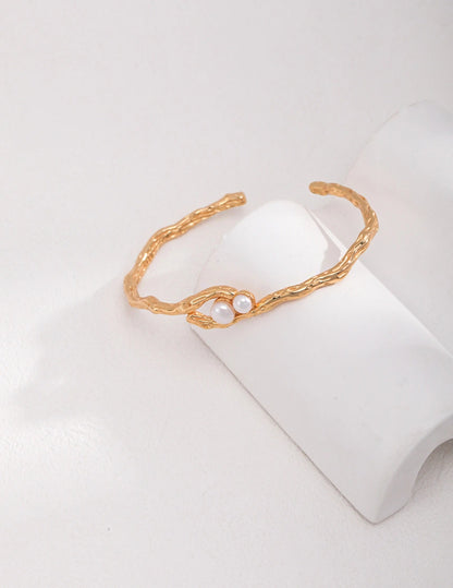 Gold Rhyme Pearl Bangle